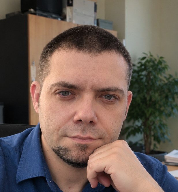 Ideiglenes portré – saját fotóra cserélendő